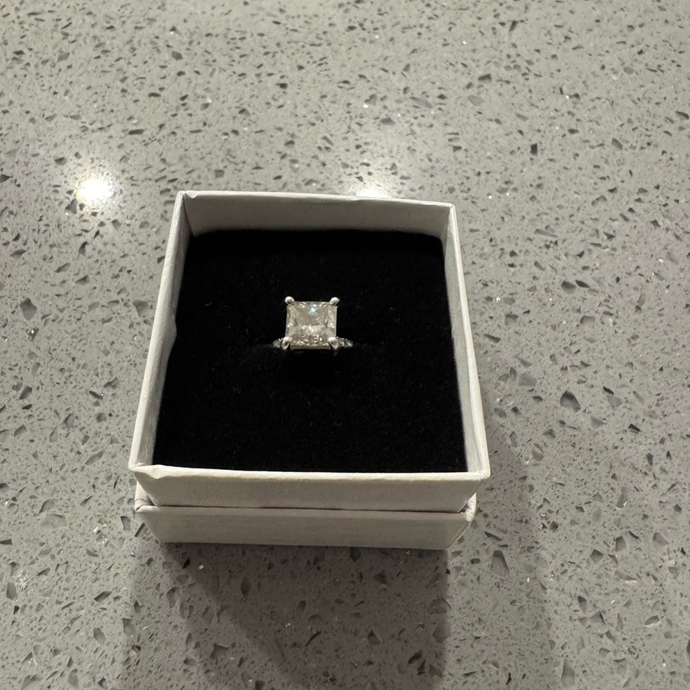 Elegant Engagement Ring with Princess Cut Lab Grown Diamond